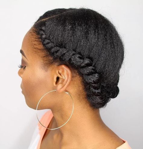 Protective+Hairstyles Flat Twist Hairstyles, Black Hair Updo Hairstyles, Beehive Hair, Protective Hairstyles For Natural Hair, Asymmetrical Hairstyles, Twisted Updo, Pelo Afro, Shoulder Hair, Protective Style