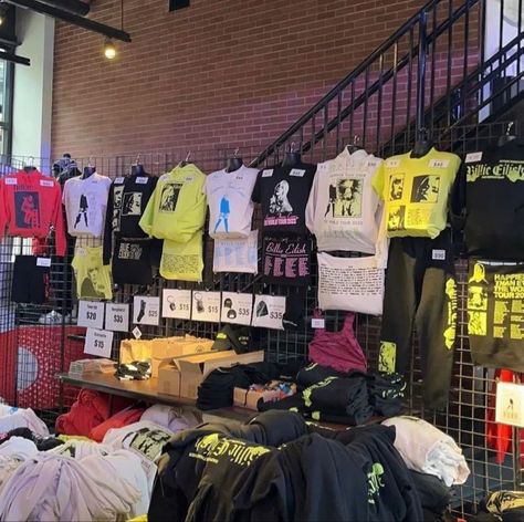 Billie Eilish’s merch stand inside the Little Caesars Arena 3.12.22 #HTEDetroit Due to weather conditions the merch trailer was unable to open. Merch Table Display, Merch Display, Billie Merch, Merch Stand, Billie Core, Billie Aesthetic, Billie Eilish Merch, Youre All I Want, Little Caesars