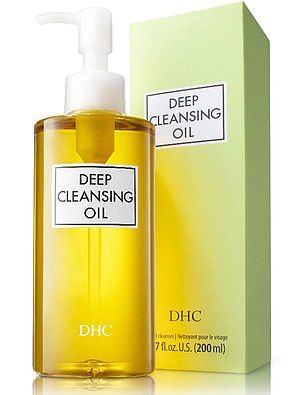 The oil cleanser is lightweight and doesn't leave a greasy film on the skin... Hanskin Cleansing Oil, Dhc Cleansing Oil, Softymo Cleansing Oil, Skin1004 Cleansing Oil, Korean Cleansing Oil, Oil Face Wash, Dhc Deep Cleansing Oil, Oil Makeup Remover, Velvet Skin