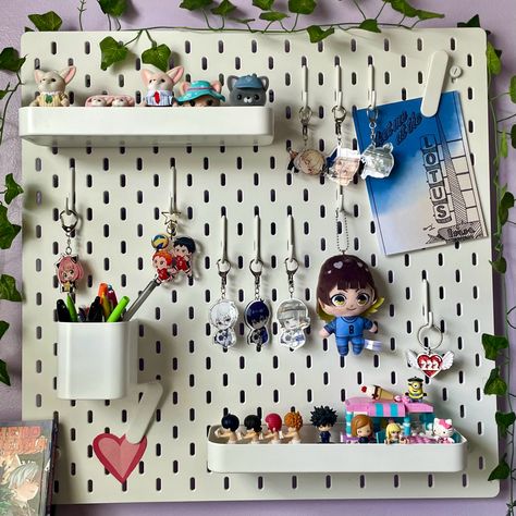 Pegboard Organization, Cleaning My Room, Sonny Angel, Peg Board, Room Inspo, Bedroom Ideas, Action Figures, Figurines, Room Decor