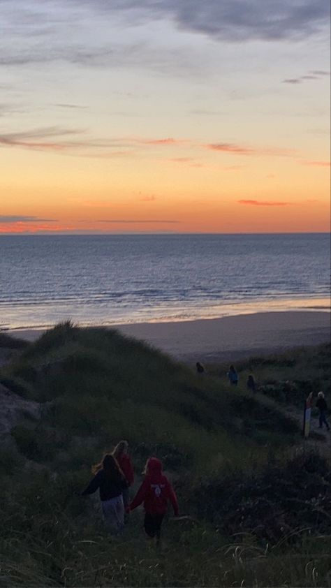 Uk Summer Aesthetic, Devon Aesthetic, Summer Country Aesthetic, Croyde Devon, Lonely Summer, Summer In England, Ocean Pics, Uk Summer, English Summer