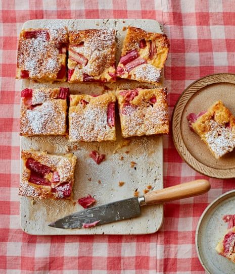 Ravneet Gill, Yoghurt Cake, Tray Bake Recipes, Rhubarb Cake, Rhubarb And Custard, Custard Cake, Yogurt Cake, Rhubarb Recipes, Cake Batter