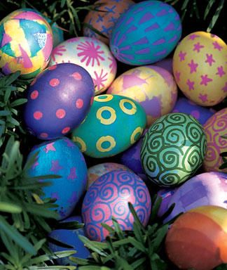 Easter egg decorating ideas (links) Cool Easter Eggs, Egg Ideas, Easter Egg Dye, Easy Easter Crafts, Easter Egg Designs, Easter Blessings, Easter Photos, Easter Traditions, Egg Designs