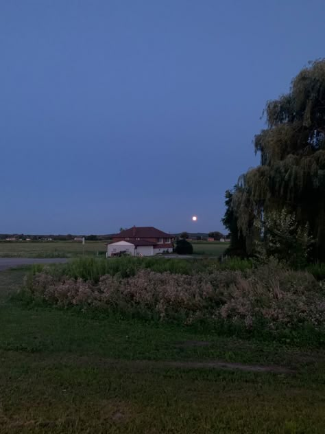 willow tree evening sunset moon house aesthetic moon photo blue hour bike ride creek stream night drive Blue Night Aesthetic, Night Drives Aesthetic, Bri Core, Blue Hour Aesthetic, Dark Hour, Moon House, Sunset Photography Nature, Aesthetic Moon, Moon Photo