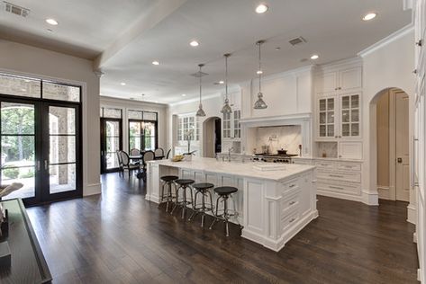 Kitchens That I’d Love to Cook In – the House of Grace Dark Kitchen Floors, Dark Wood Kitchen Cabinets, Dark Wood Kitchens, Traditional Kitchen Design, Bright Kitchens, White Kitchen Design, Wood Kitchen Cabinets, Luxury Kitchen Design, Shaker Kitchen