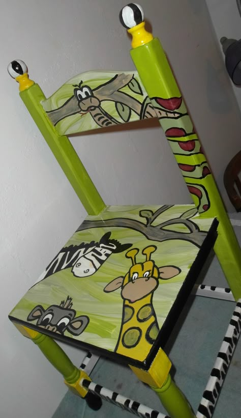 Fun hand painted childs chair Black Living Room Furniture Ideas, Black Living Room Furniture, Painted Kids Chairs, Living Room Furniture Ideas, Painted Ideas, Room Furniture Ideas, Hand Painted Chairs, Upcycled Kitchen, Children Drawing