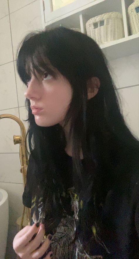 Straight Alt Hairstyles, Long Black Hair With Bangs And Layers, Alt Hair Long, Black Layered Hair With Bangs, Waist Hair Length, Susana Kaysen, Alt Long Hair, Goth Haircut Long, Black Hair Grunge