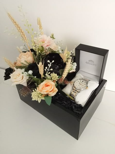 How To Pack Watch Box For Gift, Men Flower Bouquet Gift, Flower For Man Birthday, Watch Box Wrapping Ideas, Men Wedding Gifts Ideas, Watch Hamper Ideas, Gift For Jiju In Wedding, How To Pack Watch For Gift, Groom Gifts Packing Ideas Men