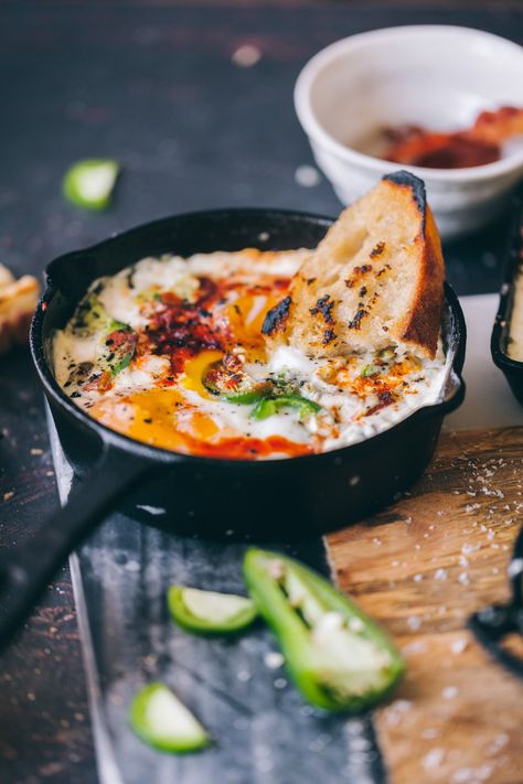 Spicy Jalapeno Baked Eggs | Playful Cooking #bakedeggs #easyrecipe #brunchideas #jalapeno #avocado #foodphotography Ways To Cook Eggs, Easy Egg Recipes, Vegetarian Snacks, Easy Brunch, Beef Recipes Easy, Baked Eggs, Breakfast Brunch Recipes, Breakfast Time, Stay Home