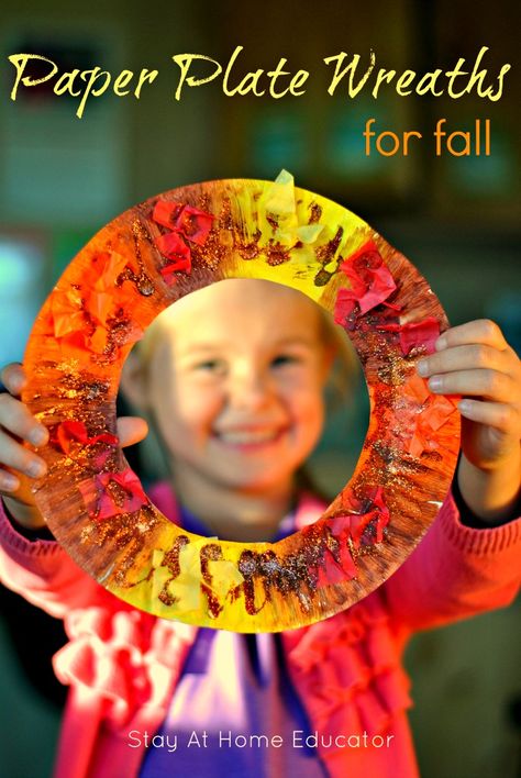 Paper Plate Wreaths for Fall - a Festive Process Art Activity These paper plate wreaths are a fun and decorative fall craft for preschoolers that incorporates process art as well! Your kids will be thrilled to hang these on your door, and you'll love them too! Plate Wreaths, Plate Wreath, Autumn Preschool Theme, Autumn Paper, Autumn Activities For Kids, Fall Preschool, Toddler Fall, Art Activity, Paper Plate Crafts