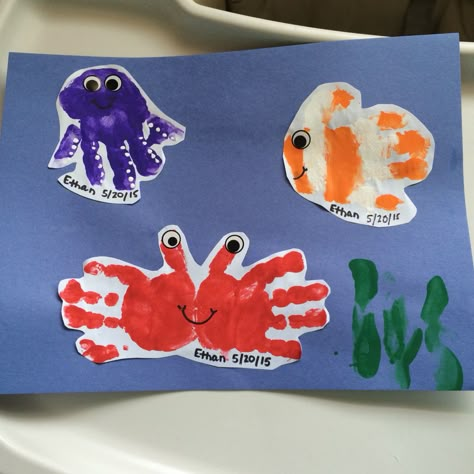 Daycare children handprint animals sea animals crab fish hand print babies under the sea Crab Handprint, Hand Print Art, Sea Animal Crafts, Ocean Animal Crafts, Under The Sea Crafts, Ocean Kids, Toddler Arts And Crafts, Sea Crafts, Fish Crafts