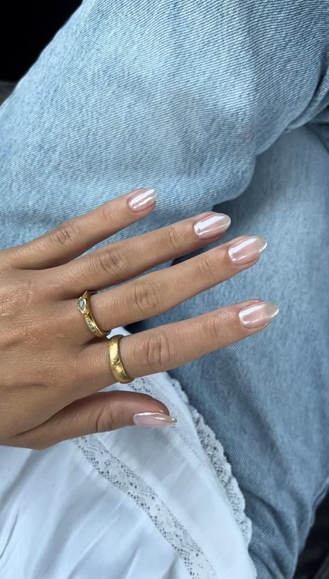 Opi Baby Take A Vow, Hailey Bieber Chrome Nails, Hailey Bieber Chrome, White Chrome Powder, Shellac Nail Colors, Opi Bubble Bath, White Chrome Nails, Graduation Nails, Simple Gel Nails