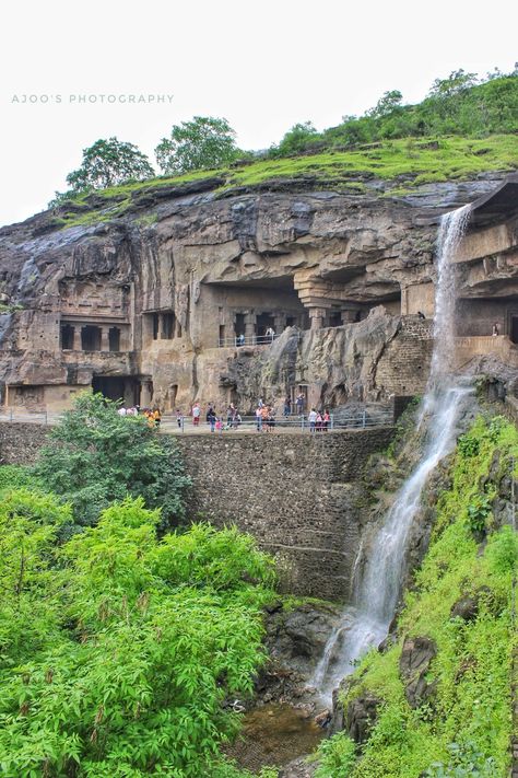 The historic UNESCO heritage of India - Ellora Caves of Maharashtra state. India Historical Place, Heritage Sites Of India, Ajanta Caves Photography, Ellora Caves Photography, Ganpati 2023, Cellular Jail, Balinese Architecture, Ajanta Ellora, Ellora Caves