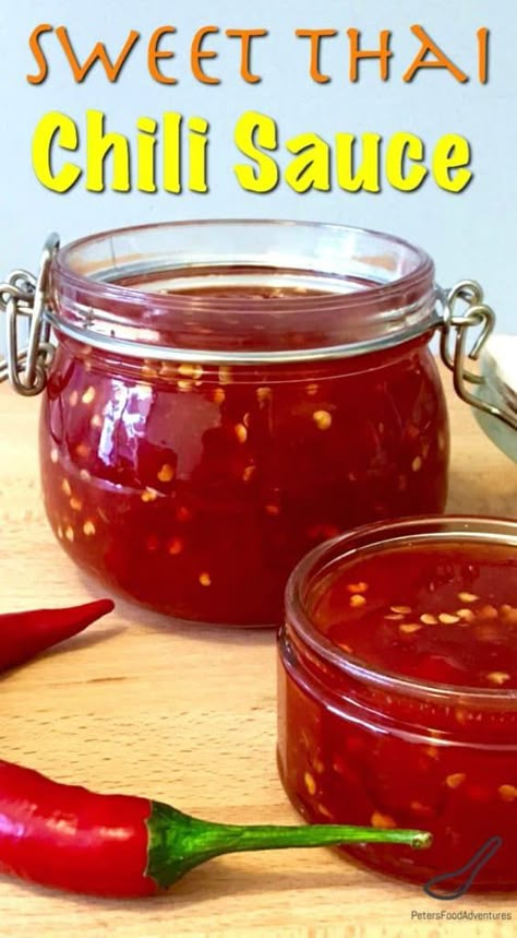 Sweet Thai Chili Sauce, Sweet Thai Chili, Sauce Video, Thai Chili Sauce, Chili Sauce Recipe, Homemade Sauce Recipes, Thai Chili, Hot Sauce Recipes, Sweet Chilli Sauce