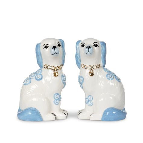 Experience timeless elegance with our set of two Porcelain Staffordshire Dogs Figurines. Adorned in classic white and blue hues and accented with exquisite golden collars, these pieces are a must-have! Free shipping! #staffordshire #porcelainfigurines #figurines #FreeShipping #interiordecor #homedecor #honeybeehome Grand Millennial Living Room Decor, Chinoiserie Chic Bedroom, Coastal Grandma Home, Traditional Southern Home Decor, Classic Southern Home Decor, Regency Christmas, Coastal Chinoiserie, Southern Charm Decor, Chinoiserie Ornaments