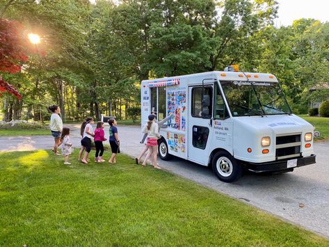 Ice Cream Truck Nostalgia, I’ve Cream Truck, Ice Cream Truck Aesthetic, 1970s Tv Shows, Ice Cream Van, Menu Book, Baskin Robbins, Ice Cream Birthday, Ice Cream Popsicles