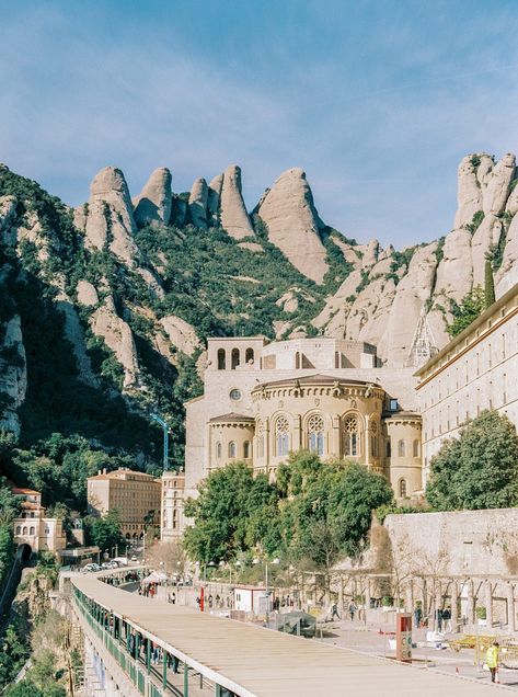 Spain Elopement Destinations, Barcelona Wedding Venues, Elopement Overseas, Barcelona Elopement, Spain Elopement, Simple Church Wedding, Spain Destination Wedding, Elopement Venues, Destination Wedding Spain