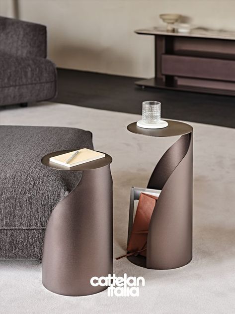 Sofa Side Table Design Modern, Metal Living Room Furniture, Side Tables Uk, Modern Side Table Design, Metal Origami, Elegant Hallway, Centre Table Living Room, Leather Side Table, Contemporary Style Furniture