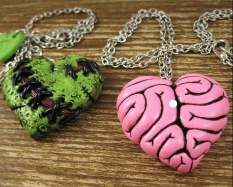 Zombie Jewelry, Goth Necklaces, Chucky Tattoo, Best Friends Necklace, Friends Necklace, Forever Necklace, Creation Art, Best Friend Necklaces, Scene Kids