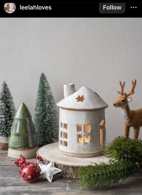 Clay Christmas Decorations, Ceramic Christmas Decorations, Pottery Houses, Diy Air Dry Clay, Pottery Workshop, Ceramic Workshop, Noel Diy, Christmas Clay, Clay Crafts Air Dry