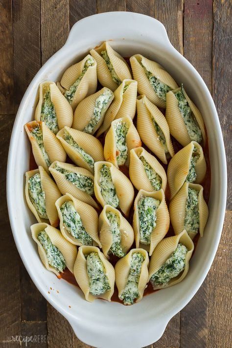 Fancy Vegetarian Recipes, Big Pasta Shells Stuffed, Pasta Shells Stuffed, Italian Christmas Dinner, Baking Together, Ricotta Stuffed Shells, Jumbo Shells, Ricotta Spinach, Stuffed Shells Ricotta