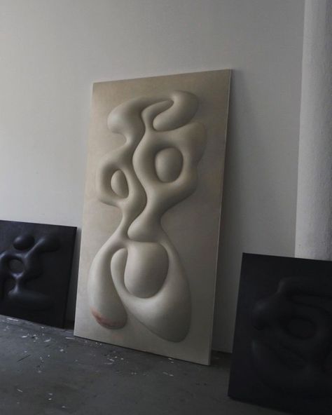 Galerie Ground’s Instagram photo: “The shape of things.. as interpreted by Artist Chris Baas. Sculptural figurative relief paintings. #galerieground” Contemporary Relief Sculpture, Bas Relief Art, Plaster Relief, Wall Relief, Relief Art, Sculpture Ideas, Relief Sculpture, Plaster Art, Bas Relief