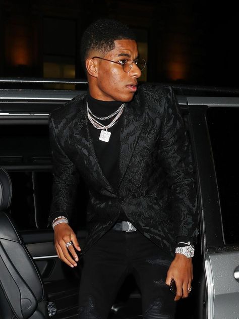 Marcus Rashford attended the party to support his team-mate and good friend Jesse Lingard Marcus Rashford Boyfriend Material, Marcus Rashford Outfits, Rashford Style, Footballers Outfit, Girls Talk Boys, Court Outfit, Jesse Lingard, Sweatpants Outfits, Drippy Outfit