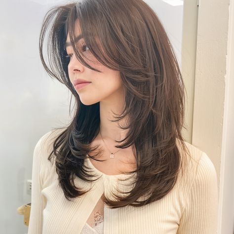 Explore 30 Curtain Bangs Haircuts 2025: Styles for Short, Medium, Long Hair Low Curtain Bangs, Haircut For Low Volume Hair, Curtain Bang With Layers, Medium Length Hairstyles With Curtain Bangs, Soft Layered Haircut, Curtain Hairstyle, Scene Bangs, Soft Bangs, Long Haircuts