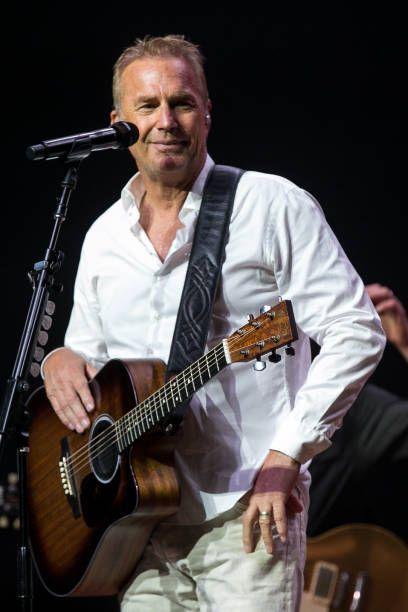 Kenny Chesney Videos, Jj Lin, James Caviezel, Michael Weatherly, Kevin Love, Keanu Charles Reeves, Concert Photos, New Photo Download, Genuine Love