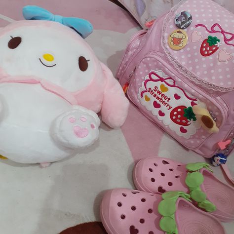 Hello Kitty To Issho, Strawberry Hello Kitty, Sanrio Room, Mother Garden, Kawaii Core, Blue Daisy, Little Twin Stars, Rilakkuma, Sanrio Characters