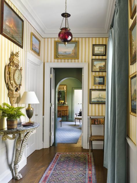 Striped Hallway, James Carter, Veranda Magazine, English Houses, Foyer Decorating, Southern Homes, Design Del Prodotto, Dining Room Walls, Traditional Interior