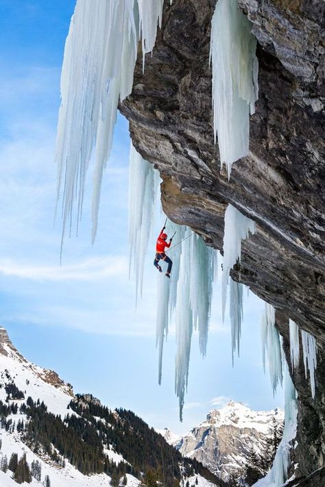 Ice Climbing Gear, Kandersteg Switzerland, Mountain Climbing Gear, Climbing Photography, Climbing Art, Climbing Girl, Mountaineering Climbing, Alpine Climbing, West Coast Trail