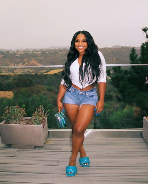 Reginae Carter, African Beauty, Cute Summer Outfits, Black Is Beautiful, Denim Fashion, Everyday Outfits, Fashion Inspo Outfits, A Photo, Fashion Beauty