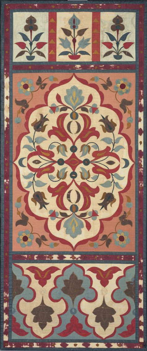 AN OTTOMAN SILK AND COTTON APPLIQUÉ PANEL TURKISH, 16TH CENTURY Ottoman Pattern, Dark Carpet, Textile Museum, Indian Folk Art, Medallion Rug, Stair Runner Carpet, Medallion Design, Islamic Pattern, Carpet Design