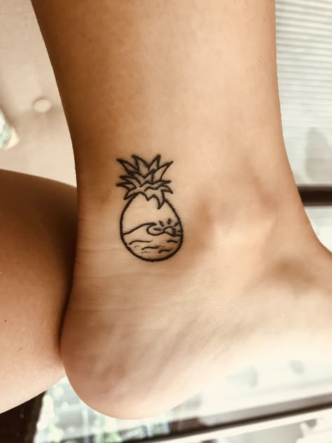 Wave and sunset in a pineapple tattoo I got in Antigua! Family First Tattoo, Hawaiian Tattoos, Small Wave Tattoo, Pineapple Tattoo, Borneo Tattoo, Shape Tattoo, Muster Tattoos, Hawaiian Tattoo, Cute Tiny Tattoos