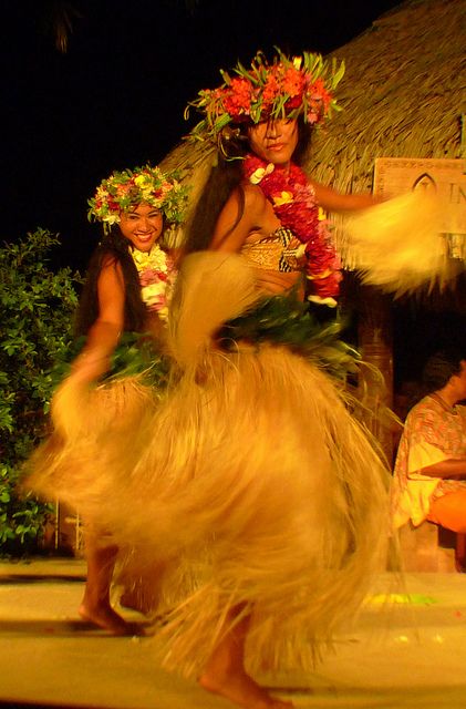 Aloha Girl By, Alika  . #hawaiirehab www.hawaiiislandrecovery.com Tahitian Dance, Polynesian Dance, Hawaii Hula, Hawaiian Dancers, Costumes Around The World, Hula Dance, World Dance, Hula Dancers, Polynesian Culture