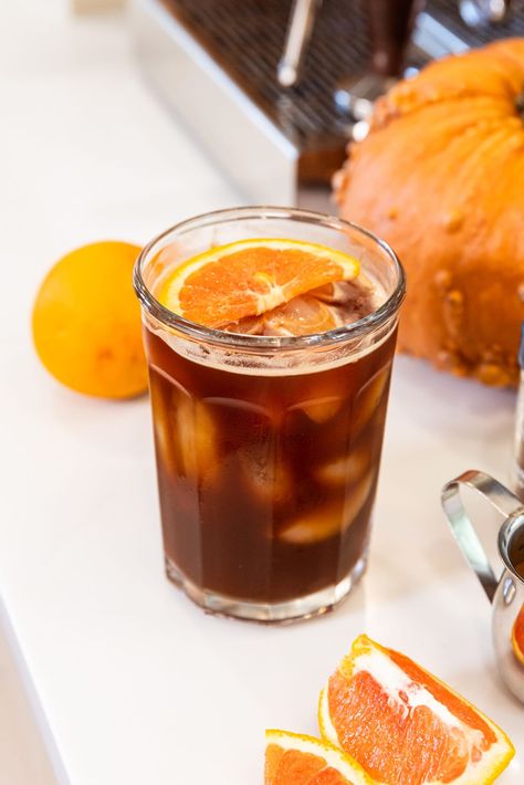 Orange Espresso Tonic Orange Espresso Coffee, Espresso Tonic Recipe, Orange Espresso, Espresso Tonic, Mixology Recipes, Gin And Soda, Apple Pork Tenderloin, Holiday Eggnog, Wyse Guide