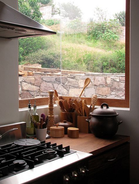 perfect. Corner Window, Kitchen Corner, Kitchen Window, Wooden Kitchen, Kitchen Space, Interior Design Kitchen, 인테리어 디자인, Dream Kitchen, A Kitchen