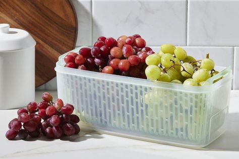 Can You Freeze Grapes, How To Wash Grapes, Wash Grapes, How To Store Grapes, How To Store Bananas, How To Store Apples, Grape Bowl, Apple Pork, Frozen Grapes