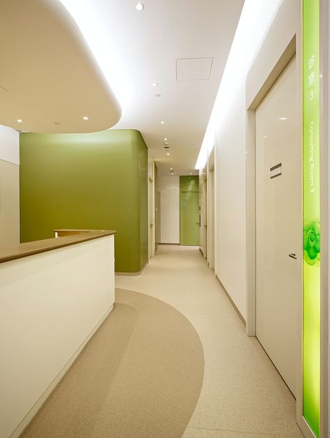 Hospital Interiors, Green Concept, Healthcare Interior Design, Hospital Clinic, Clinic Interior, Corridor Design, Hospital Architecture, Nurses Station, Healthcare Architecture