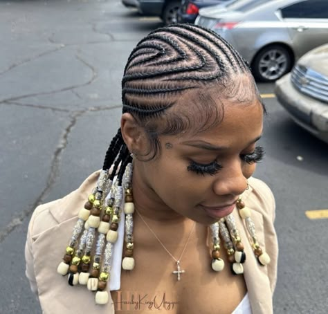 Small Cornrows With Beads, Freed In Braids, Corn Row Braids With Beads, Braids To The Back With Beads, Straightback Cornrows Braids With Beads, Straight Back Feed In Braids With Beads, Straight Back With Beads, Y2k Cornrows, Alicia Keys Braids With Beads