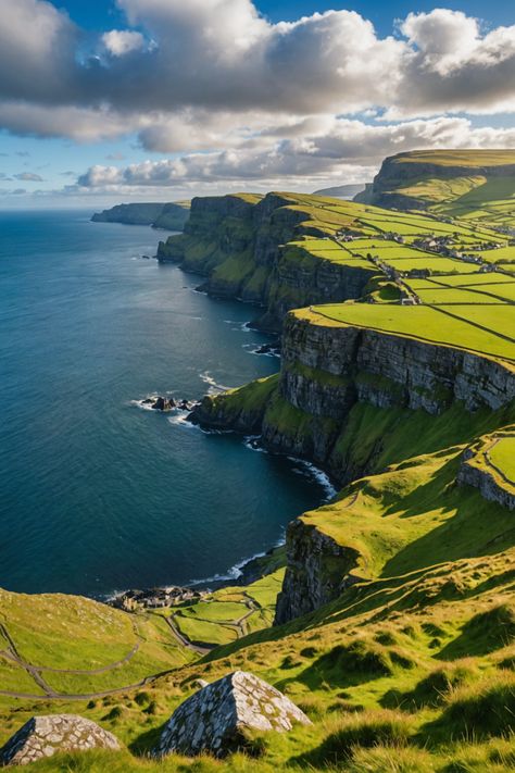 10 Must-Visit Places in Ireland for an Unforgettable Trip! Places In Ireland, Cliffs Of Moher Ireland, Galway City, Scenic Road Trip, Visit Places, Wild Atlantic Way, Ireland Homes, Irish Culture, Scenic Roads