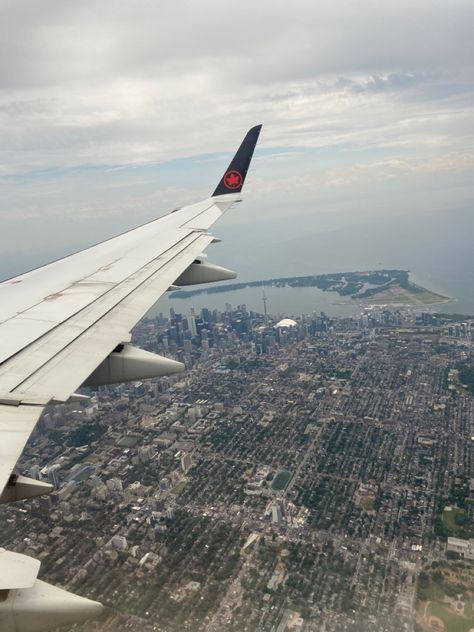 Toronto Airport Aesthetic, Air Canada Aesthetic, Canada Aesthetic Toronto, Canada Toronto City, Toronto Aesthetic, Travel Toronto, Toronto Vacation, Airport Vibes, Student Exchange