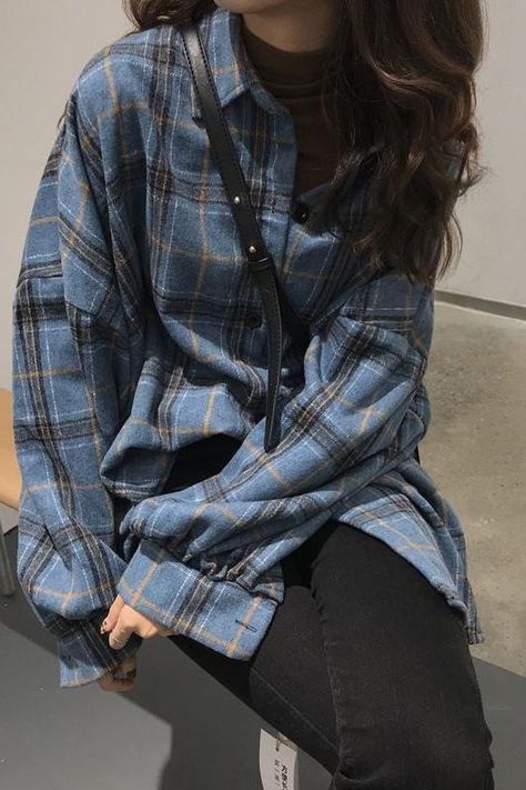 Fansinally Suzanne - Plaid button up shirt in oversized-fit Aesthetic Clothing Stores, Navy And Khaki, Tumblr Outfits, Lantern Sleeve, Shirt Sale, Flannel Shirt, Full Sleeve, Plaid Shirt, Aesthetic Clothes