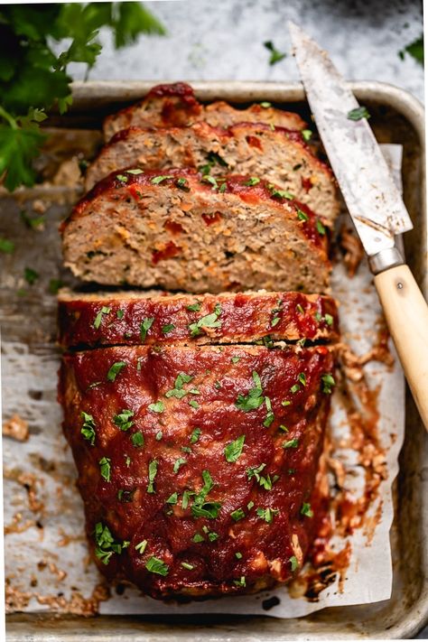 Cheesy Turkey Meatloaf, Ground Turkey Meatloaf Recipes, Turkey Meatloaf Recipe Easy, Moist Turkey Meatloaf, Easy Turkey Meatloaf, Turkey Meatloaf Healthy, Ground Turkey Meatloaf, Turkey Meatloaf Recipe, Paleo Meatloaf