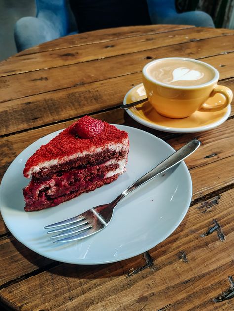 Coffee house. Coffee. Cake. red velvet Coffee And Cake Photography, Velvet Cake Aesthetic, Red Velvet Cake Aesthetic, Cake Red Velvet, House Coffee, Cake Aesthetic, Aesthetic Coffee, Red Velvet Cake, Velvet Cake