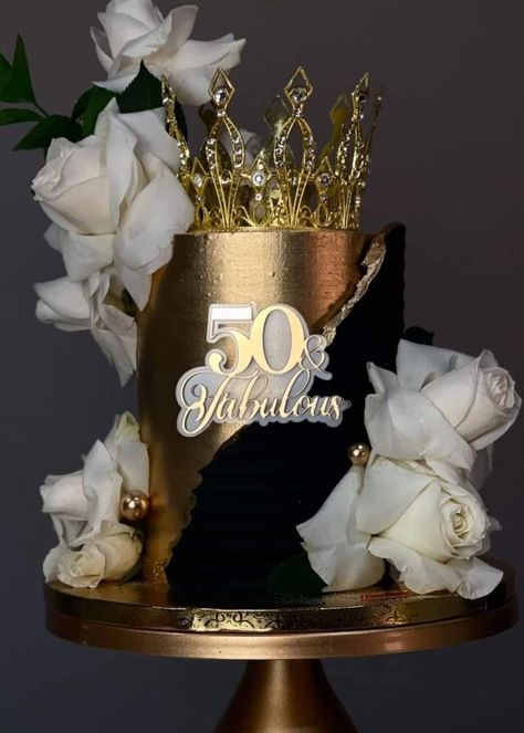 50th Birthday Cake For Mom, 50th Bday Cake, New Year Cake Designs, Ukrasavanje Torti, 50th Birthday Cake Ideas, Cake Recipes And Decorating, 50th Birthday Cakes, Cake For Mom, Gold Cakes