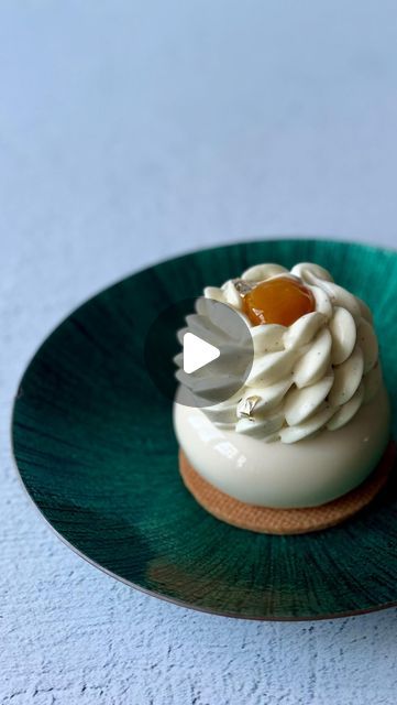 Fred Csibi-Levin | Doc Macaron on Instagram: "Finish this Coconut and Mango Petit Gateau with me! 🥥 🥭  A classic combo of tropical flavors with a note of passion fruit. Grab the mirror glaze recipe below 👇🏼   > Coconut and vanilla whipped ganache > Mango coulis > Coconut dacquoise > Mango and passion fruit mousse  > Choux puff > Shortcrust base   @silikomart stone 85 mold @provagourmet_us Madagascar vanilla bean   Mirror glaze: • 80g water • 150g powdered sugar • 150g glucose syrup • 100g heavy cream • 150g high quality couverture white chocolate. • 9g gelatin powder, or 3.5 sheets, 200 bloom The method is in the comments  #patissier #mango #coconut #mangue #gateau #petitgateau #mousse #pastry #patisserie #entremet #chouxpastry #mirrorglaze #cake" Silikomart Recipes, Coconut Dacquoise, Mirror Glaze Recipe, Mango Coulis, Fruit Mousse, Choux Puff, Passion Fruit Mousse, Gelatin Powder, Coconut And Vanilla