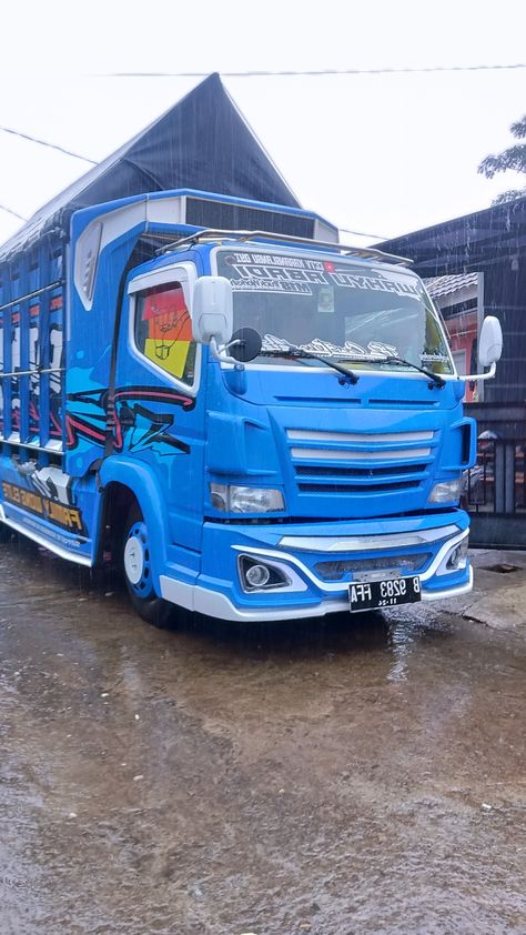 Truk Canter, Truk Besar, Foto Pin, Indonesia, Trucks, Bts, Van