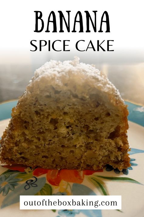 Banana Spice Cake Banana Spice Cake, Spice Cake Mix Recipes, Boxed Cake, Spice Cake Mix, Berry Cake, Make Banana Bread, Caramel Topping, Baked Banana, Bundt Cakes Recipes